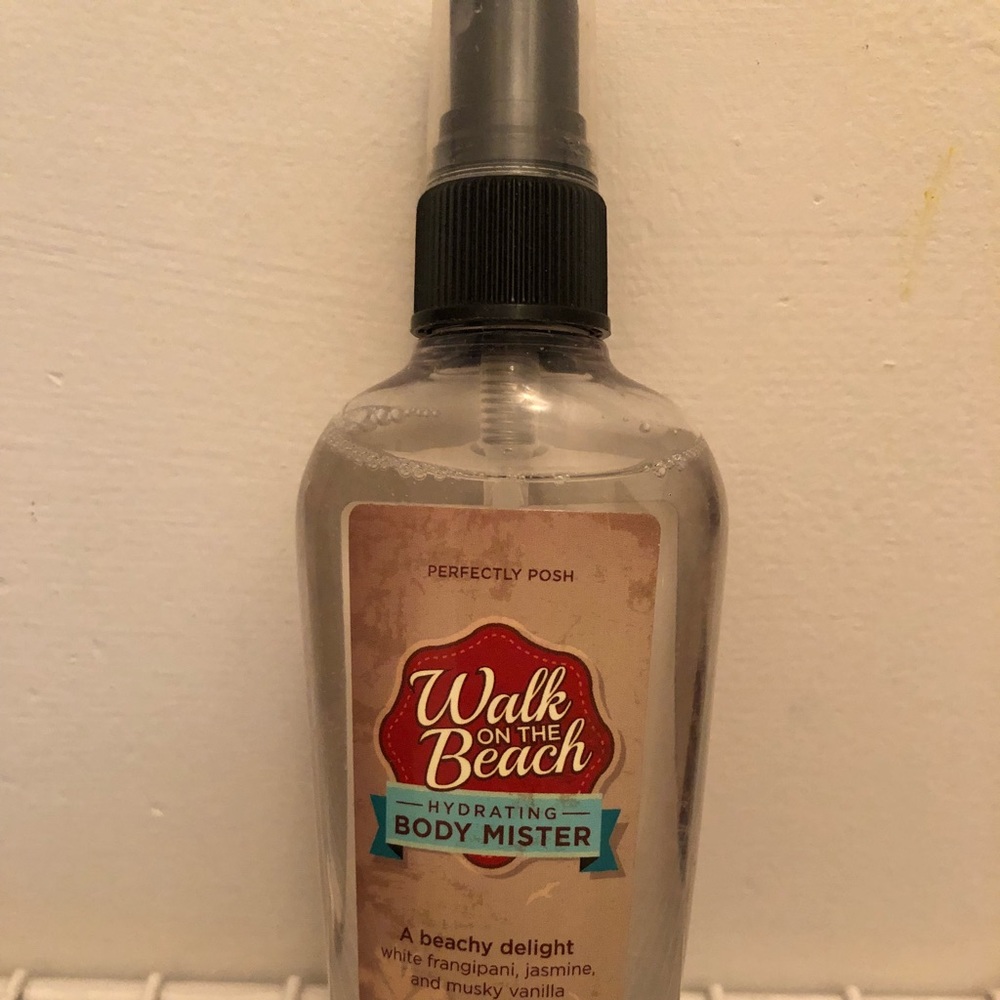Walk on the beach hydrating body mister